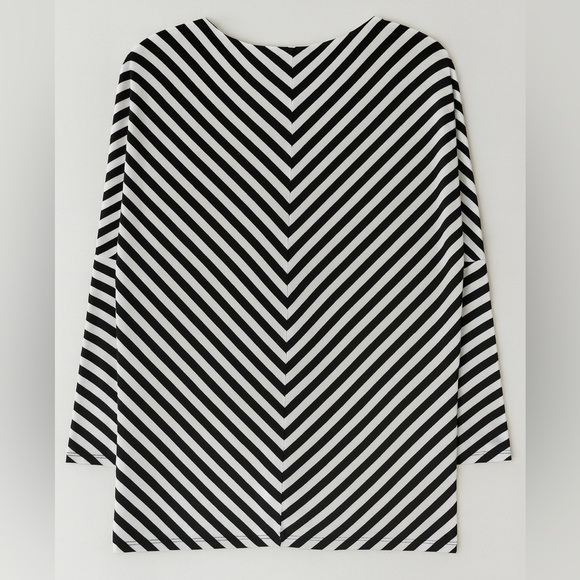 NWT Chico’s Travelers Black White Striped Dolman Sleeve Top Size 1 (US 8/10) - Picture 4 of 8